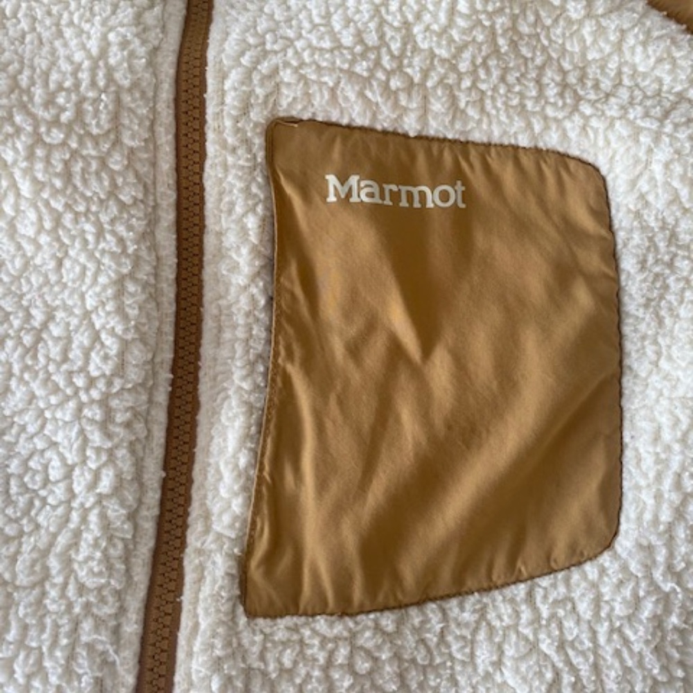 Marmot Women's Wiley Sherpa Fleece Vest. XL. White/Tan. Very good condition. - Picture 2 of 9